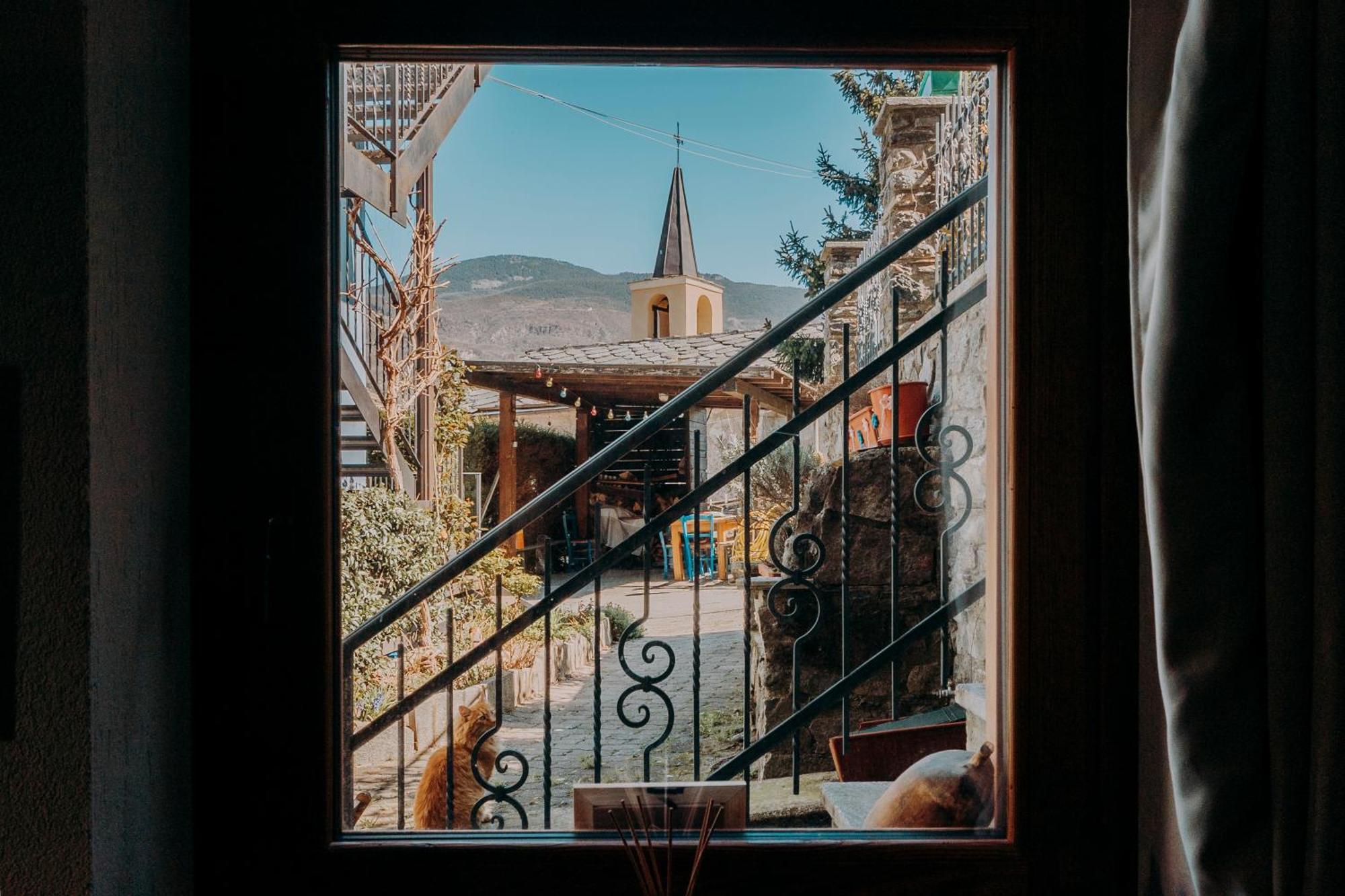 Le Chalet Du Village Chambave Bagian luar foto